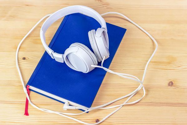 Audiobooki - czy to dobry sposób na naukę angielskiego na poziomie B1?